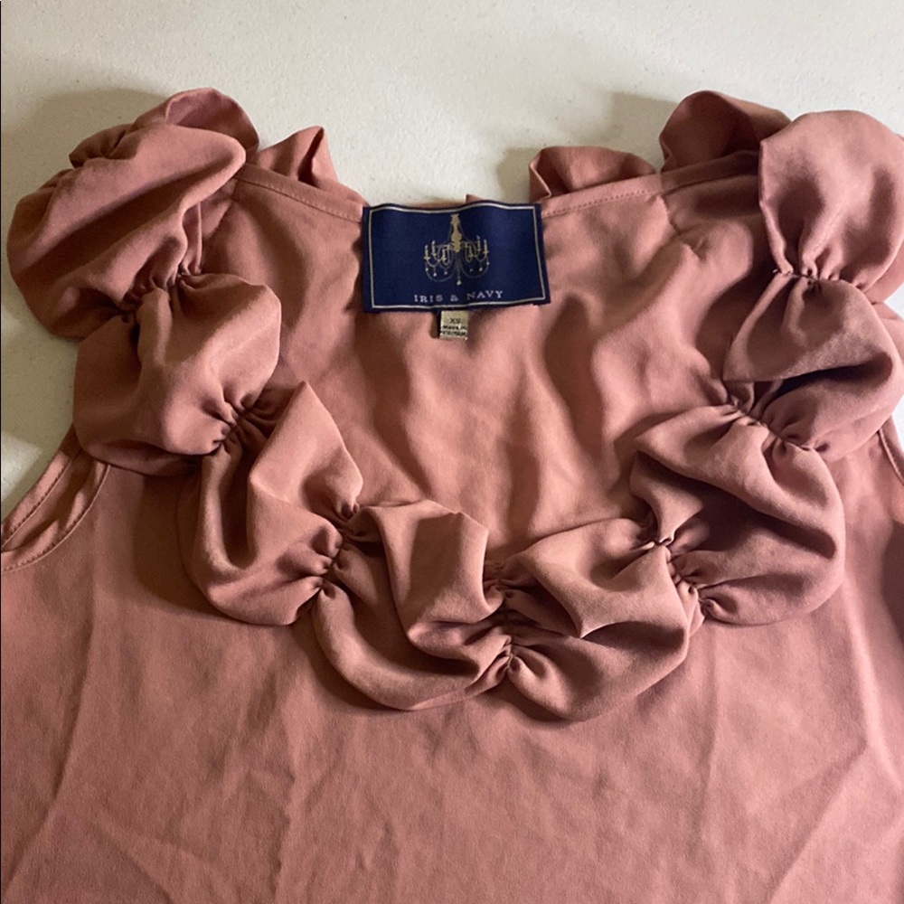 Iris & Navy Pink Ruffle Blouse Sz XS (F3)